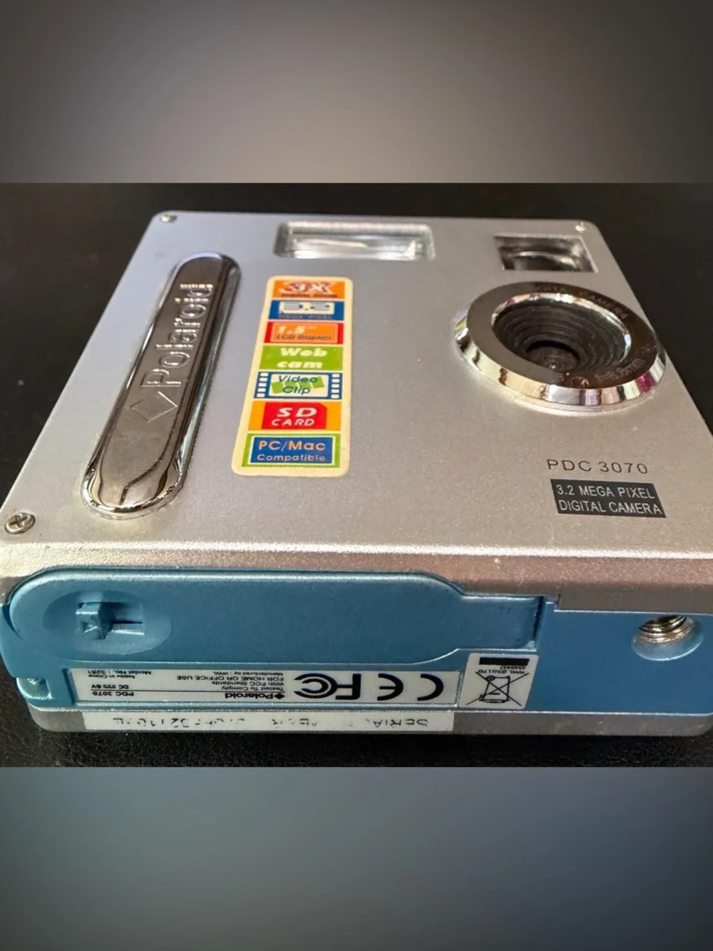 Polaroid Silver PDC 3070 Compact Digital Camera.